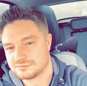 Meet your Posher, Devin